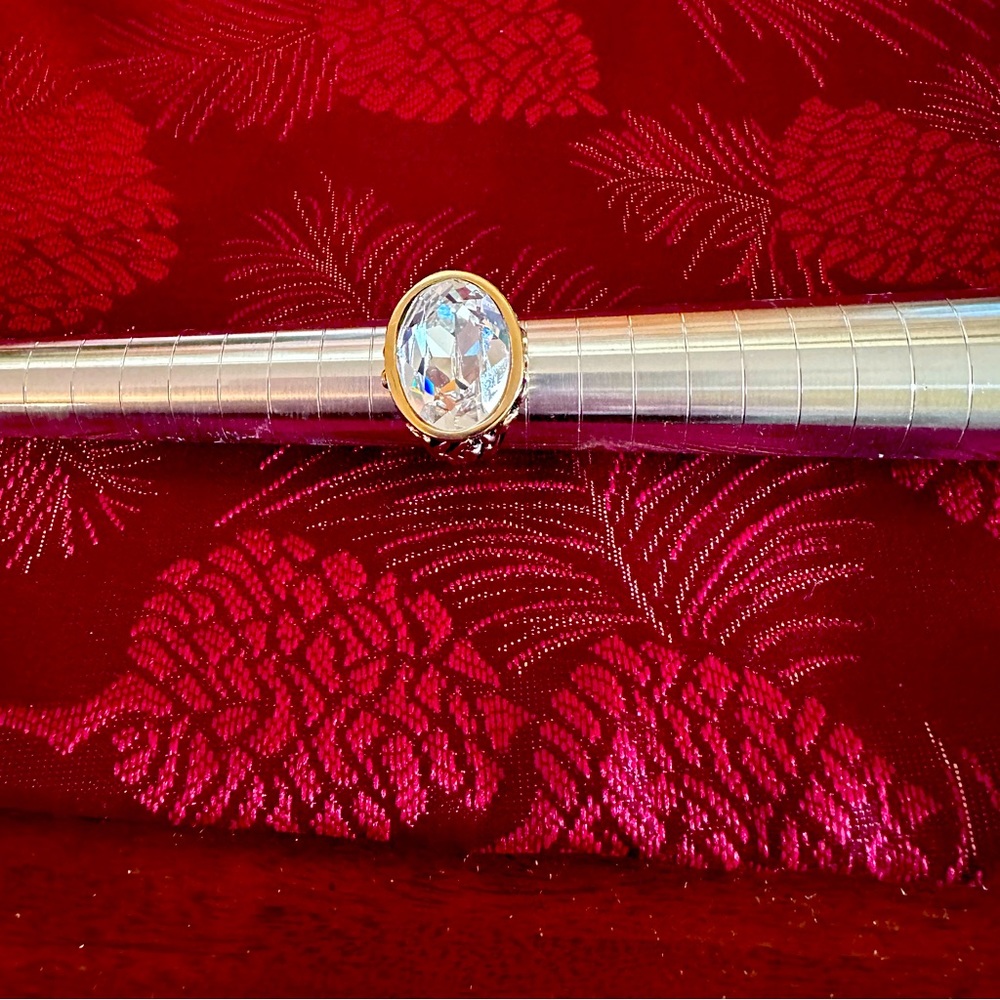 Cocktail Ring gold tone made in Thailand